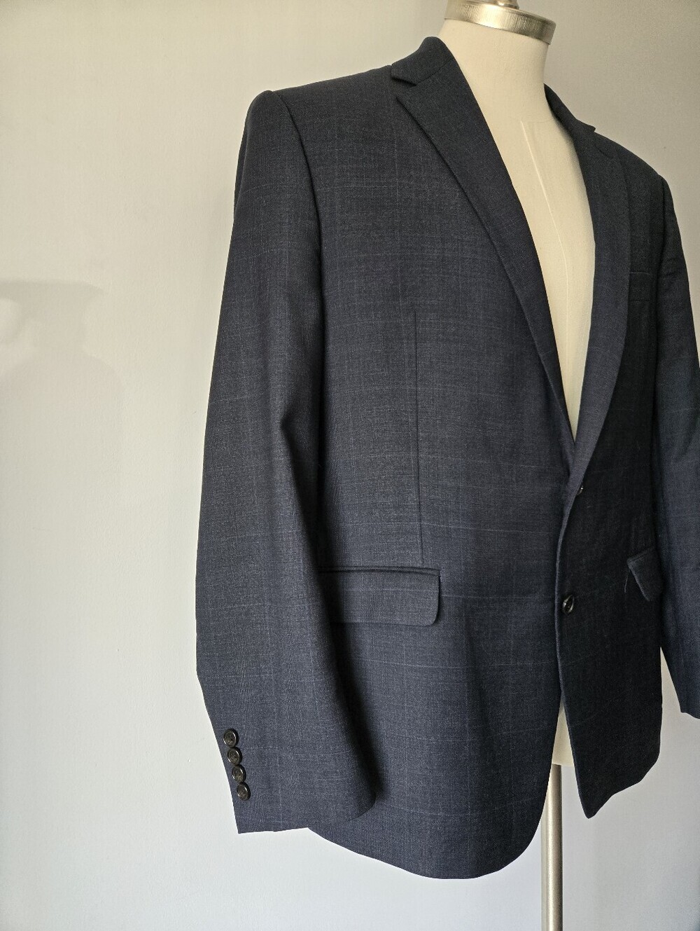 Lauren Ralph Lauren Navy Windowpane 100% Wool Blazer. 44R - Picture 4 of 16
